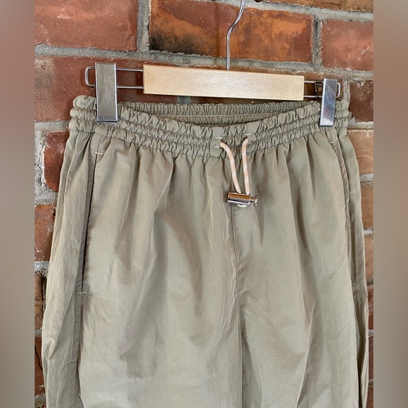 LULULEMON evergreen track pant hiking waterproof jogger olive green size 4 - Picture 7 of 13